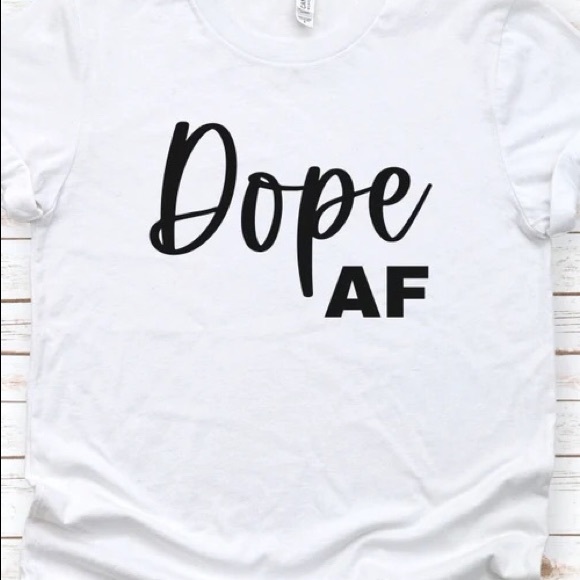 Gildan Tops - - Cute 🥰 Women 👕 t-shirt